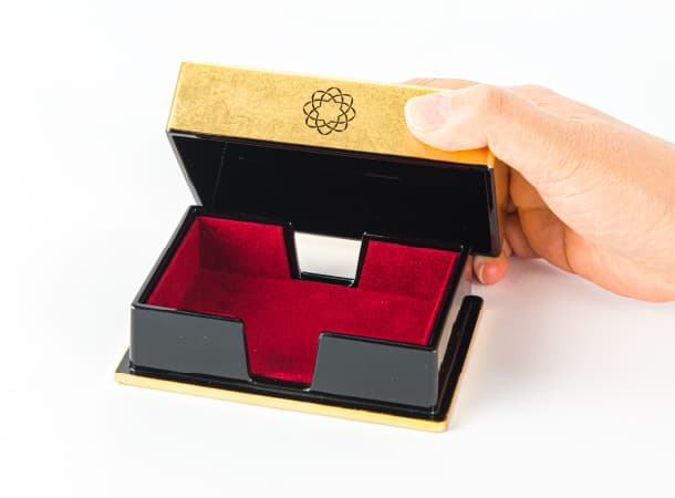 SGI Soka Gakkai omamori gohonzon Case Gold leaf