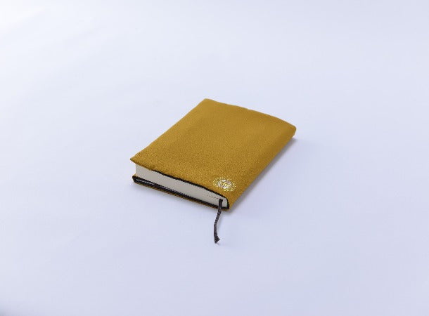 SGI Soka Gakkai Book cover H17cm (H6.69in) sgi logo yellow