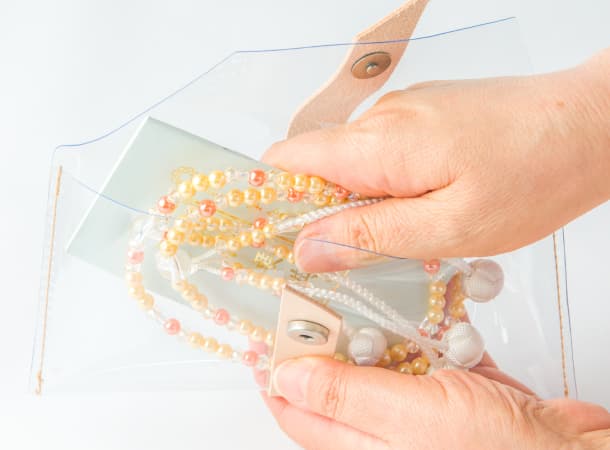 SGI Soka Gakkai  Juzu Buddhist beads PVC material Pouch Clear Color　