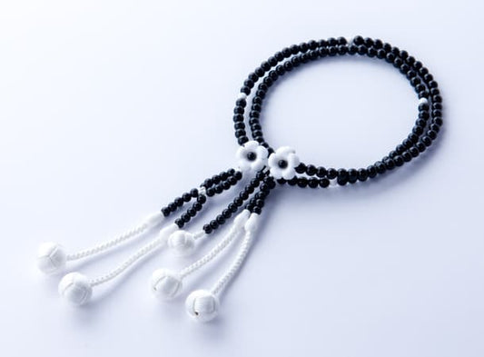 SGI  Soka Gakkai Prayer beads【S】size Abs resin Black Beads White Flower